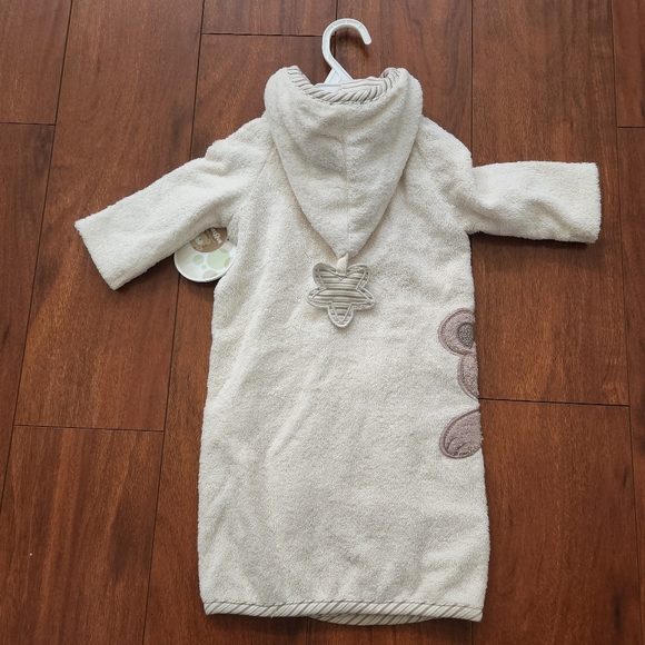BABIES R US HOODED BATHROBE BEAR ON FRONT SNAP BUTTON CLOSURE SZ 0-9 Month's - Picture 2 of 5